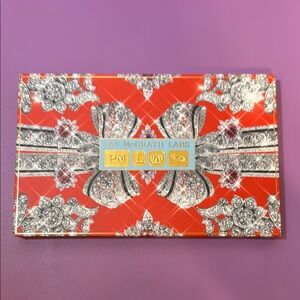 Pat McGrath Labs Luminous Legends Mega Eye Shadow Palette